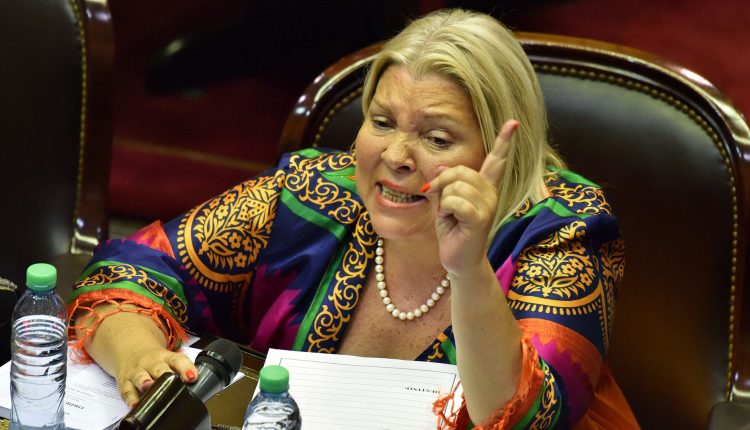 Carrio dedo en alto